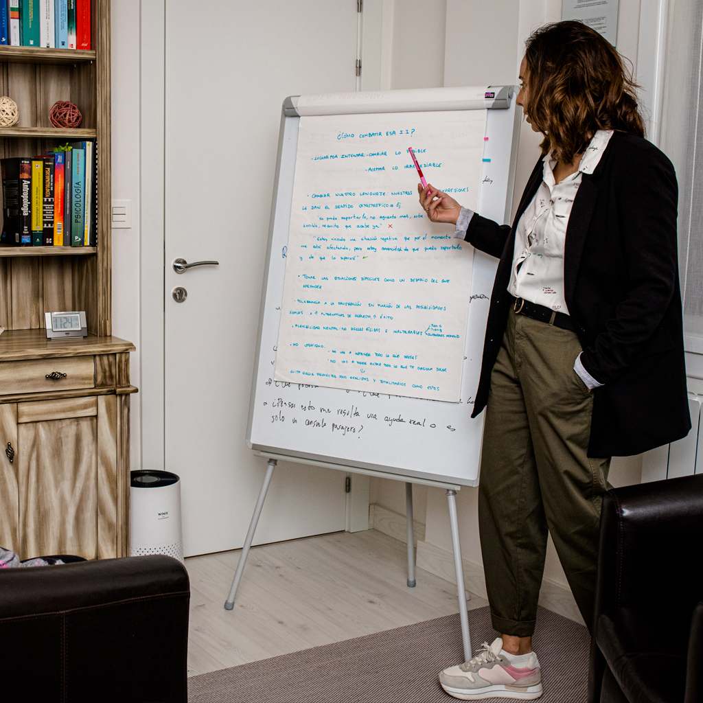 Araceli Vázquez psicóloga Irún Terapia Cognitivo Conductual